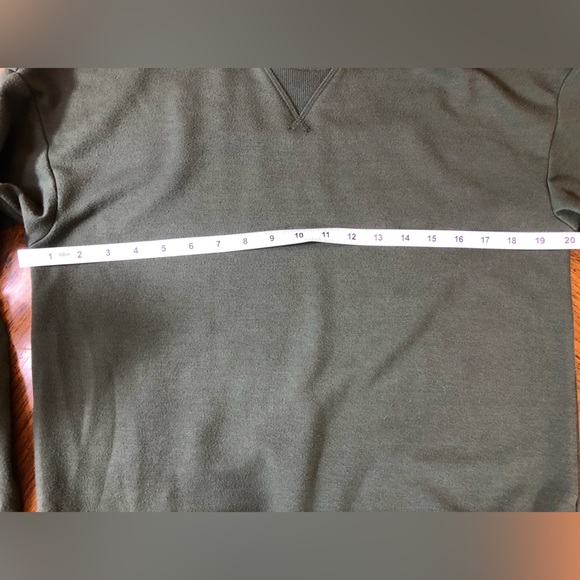 Dark Olive Green Lightweight Sweatshirt Small Women’s - Picture 4 of 7